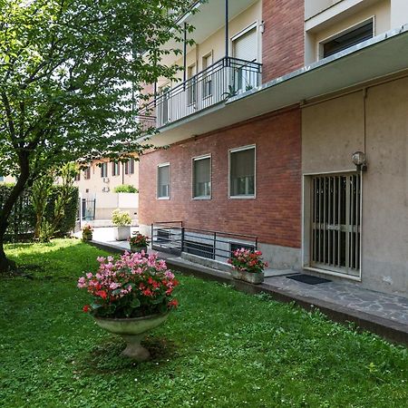 Duomo/Linate Parcheggi Gratis E Tram Sotto Casa Apartment Milan Exterior photo